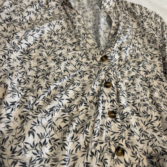 H&M Short Tie-Belt Button Down Shirt Dress -  Size Large - Picture 7 of 10